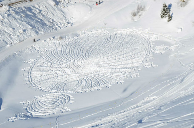 На снегу обнаружили таинственные круги: идеальные узоры, которые невозможно рассмотреть с земли