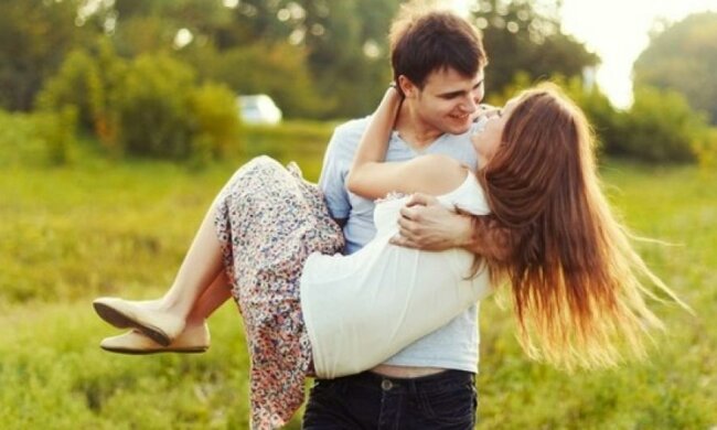 Жінки вибирають альтруїстів для стосунків