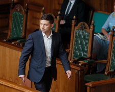 Головне за ніч: ідеї Зеленського, нова Конституція, ревізія ОБСЄ та героїчний вчинок українця