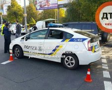 Очередное ДТП с патрульными: Toyota Prius врезалась в Honda (фото)