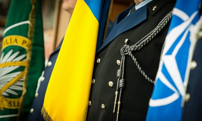 Кремль шантажирует НАТО из-за переговоров с Украиной 