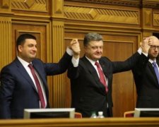 Проєвропейські політики борються з опонентами радянськими методами