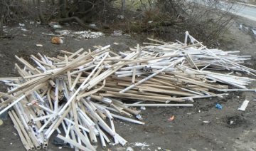 В Хмельницькому невідомі викинули отруйні лампи на смітник