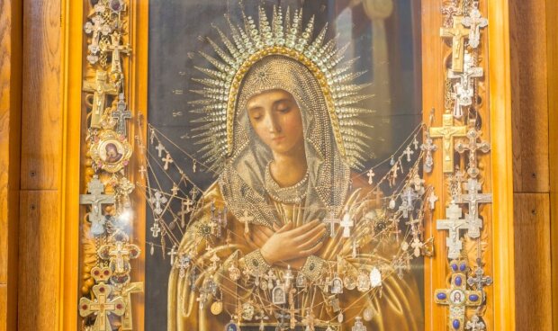 Що написано на іконі розчулення?