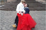 Україна ще такого не бачила: унікальне військове весілля відбулося на столичному вокзалі