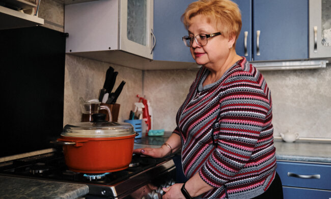 Украинцы отдадут за газ последнее, отопительный сезон обещает целый мешок испытаний: озвучены новые тарифы