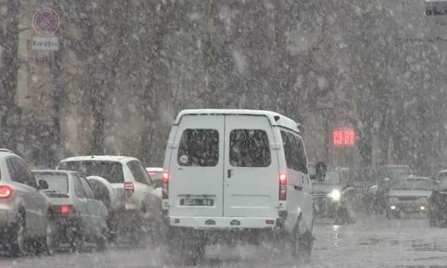 Справжня зима прийшла в Харків: відео