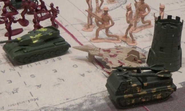 Мережу підірвала пластмасова Друга світова війна