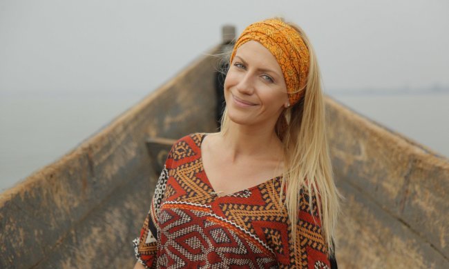 Нікітюк зачарувала глибоким декольте і міні-сукнею: а тепер давай гола
