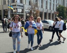 Українцям поставили дуже інтимне питання, з роками все перевернулося з ніг на голову: цифри тішать