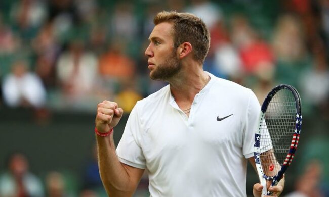 На Уимблдоне человек позорно вырвал у ребенка подарок теннисиста