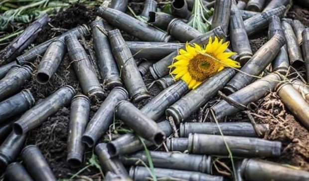 Показательный смотр: почему притихли орудия на Донбассе