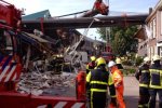 У Нідерландах на житлові будинки впали два будівельні крани (відео)