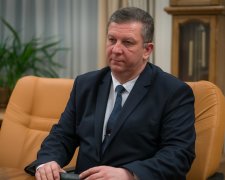 "Скромная" зарплата Ревы вызвала у украинцев праведный гнев: "Лучшая диета для чиновника – СИЗО"