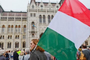 Угорщина раптово пішла на поступки Україні
