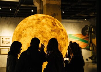 Украинцы, выставка, фото из соцсетей