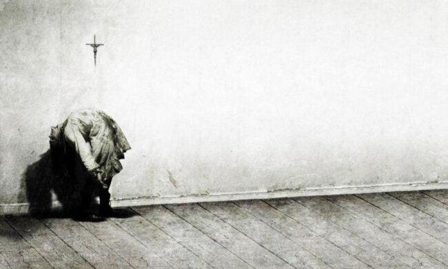 Пригвоздили лицом вниз и сковали цепями: жуткая могила ведьмы шокировала весь мир