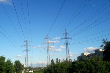 електроенергія, мережі, вишки \\ фото Знай.UA