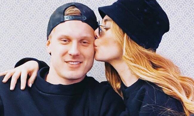 Анно Седокова з Янісом Тіммі, Instagram