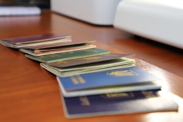 Документи, фото: facebook.com/DPSUkraine