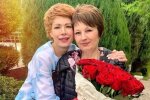 Елена-Кристина Лебедь с мамой, фото с Instagram