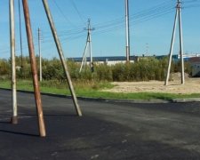 У Росії проклали дороги поміж електростовпів