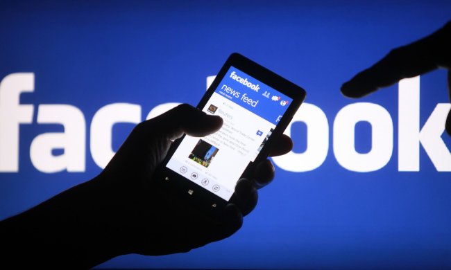 Проще, быстрее, и захватывающе: Facebook представила редизайн сайта и приложений