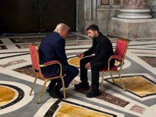 Дональд Трамп и Владимир Зеленский, кадр из видео