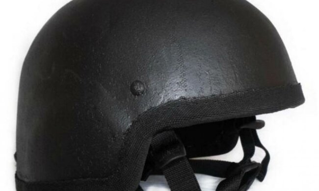 Рівненський школяр створив куленепробивну каску