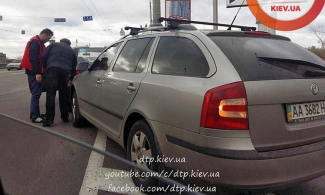 Тройное ДТП на мосту Патона в Киеве (фото)