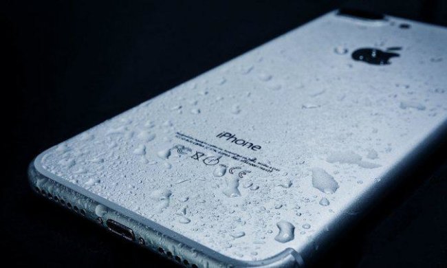 iPhone выключается на морозе: как легко оживить смартфон