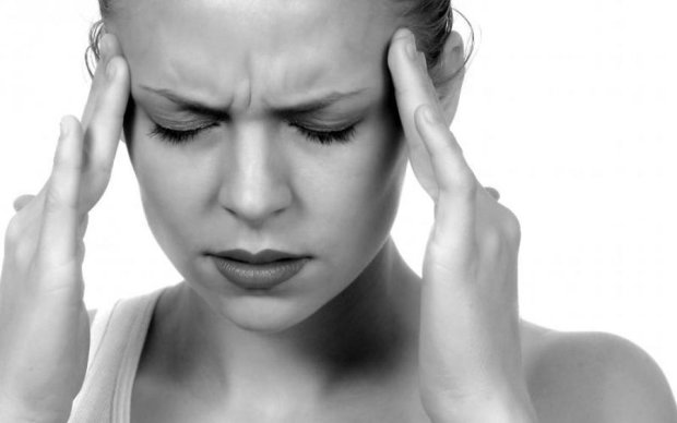Зранку болить голова: причини можуть бути смертельними