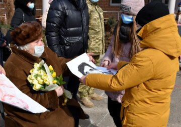 в Краматорске почтили память погибшего добровольца, фото: штаб ООС