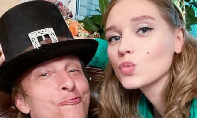 Охлобыстин засматривается на Асмус, как на ребенка: "У меня это психически закрепилось"