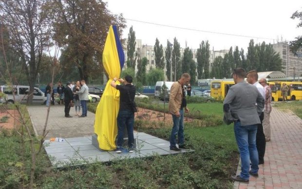 Стала відома реакція Росії на пам'ятник героям у Києві 