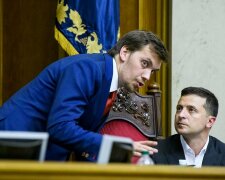 Главное за ночь: афера наемников Путина под носом Зеленского, боевой танец Ляшко и падение "ПриватБанка"