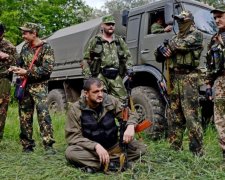 Сотня бойовиків написала заяви про звільнення