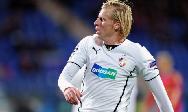 Известный футболист покончил с собой в 31 год