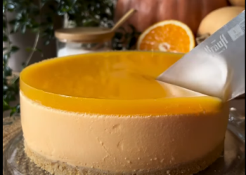 Гарбузовий чізкейк з апельсиновим желе: фото скрін Facebook