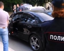 В українців незаконно відбирають автомобілі