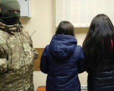 Робота у Греції: молодих українок заманили туди, звідки не вибратись