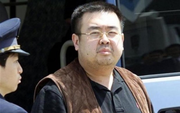 Успел передать компромат: следователи раскрыли последние дни жизни Ким Чен Нама
