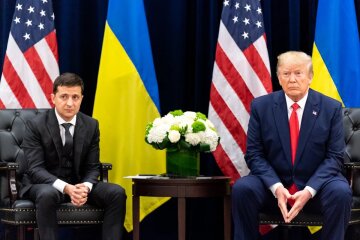 Владимир Зеленский и Дональд Трамп, 112 Украина