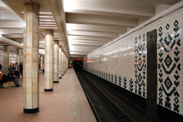 Пассажир киевского метро умер на глазах у всех