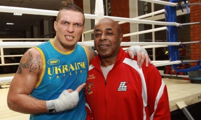 Непобедимый украинский боксер остался без тренера