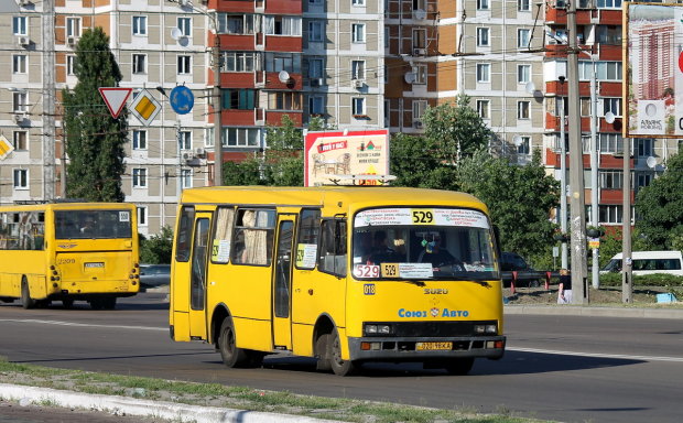 У київських маршрутках завівся серійний "притискала": шукав "найапетитніші"