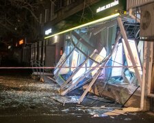 Мощный взрыв в отделении "Ощадбанка": копы задержали банду налетчиков, фото