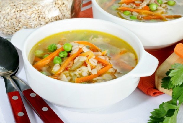 перші страви до великого посту: смачний перловий суп з овочами