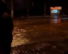 Через сильну зливу в Маріуполі не працює міський транспорт (фото)