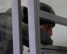 Кримські військові-зрадники отримали терміни в Україні
